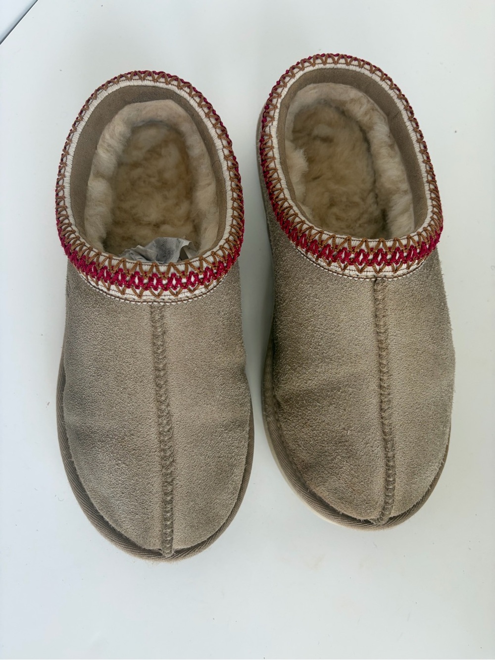 UGG Women's Tasman Beige Suede Shearling Slip-On Size 8